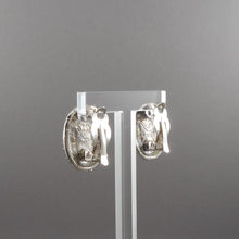 Load image into Gallery viewer, Vintage 1970s Oval Faux Cats Eye Earrings Gray Glass Stones Silver Tone Clip On
