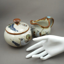 Load image into Gallery viewer, Vtg Ken Edwards Bird Design Creamer and Sugar Bowl Set - Artisan Pottery Mexico