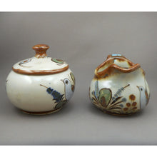Load image into Gallery viewer, Vtg Ken Edwards Bird Design Creamer and Sugar Bowl Set - Artisan Pottery Mexico