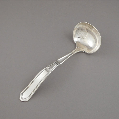 Antique circa 1915 Sterling Silver Gravy Sauce Ladle - Gorham St. Saint Dunstan Plain - No Monogram