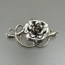 Load image into Gallery viewer, Vintage circa 1940 Jewel Art Sterling Silver Brooch - Retro / Mid Century Modern Era Flower Design Pin - Signed Fine Estate Jewelry