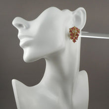 Load image into Gallery viewer, Vintage 1950s Pink Rhinestone Gold Tone Screw Back Earrings