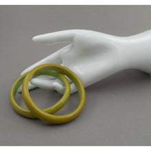 Load image into Gallery viewer, 2 Vintage Authentic Carved Bakelite Bangle Bracelet - Green Opaque Plastic - Simichrome Tested