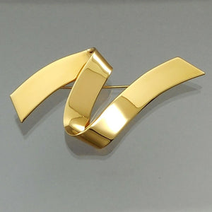 Pristine Vintage Monet Brooch Lapel Pin - Large 3" Gold Tone Zig Zag Ribbon Design - Circa 1970 / 80 - Signed Designer Jewelry