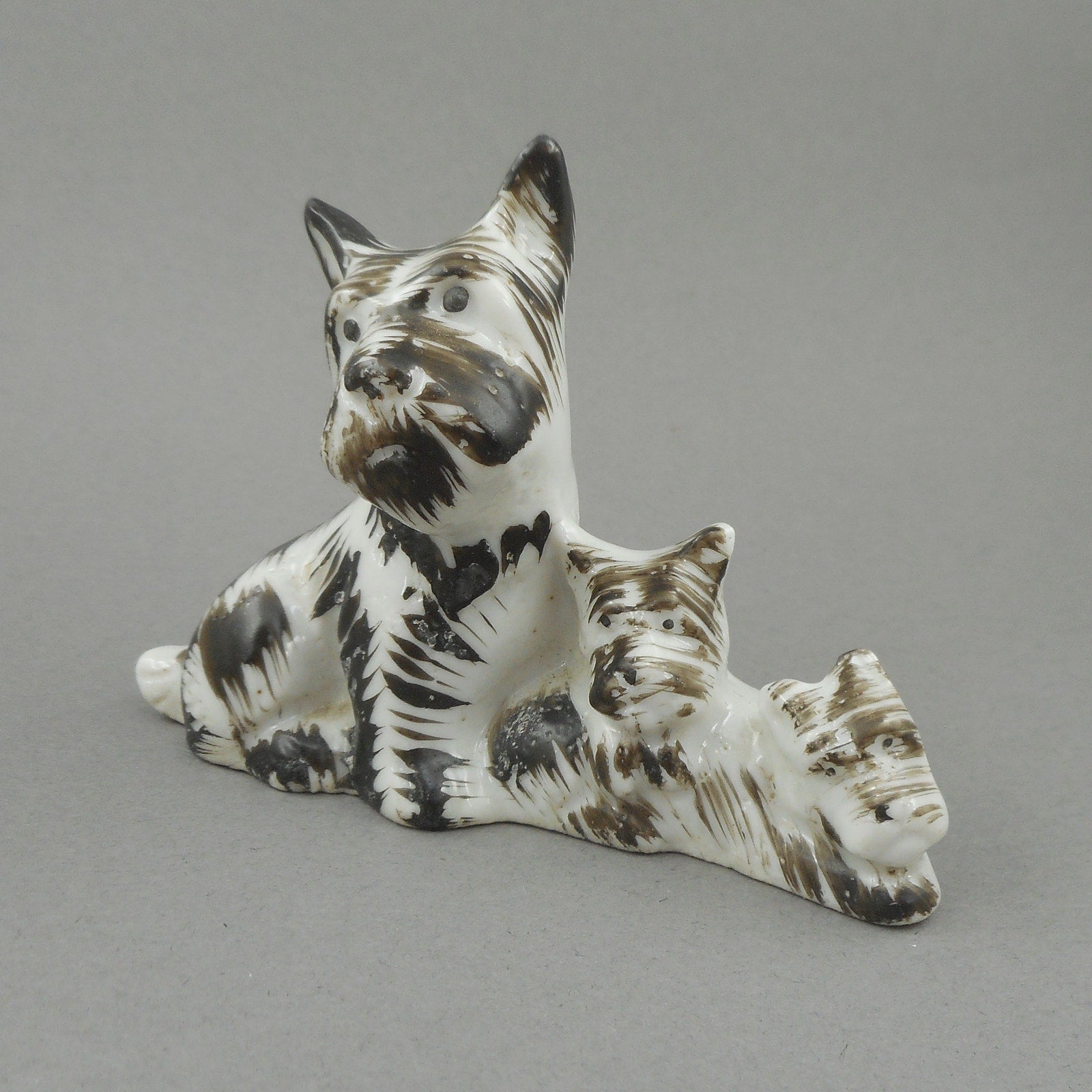 Lori Bilodeau Antiques & Collectibles, Fine Art and Vintage Jewelry