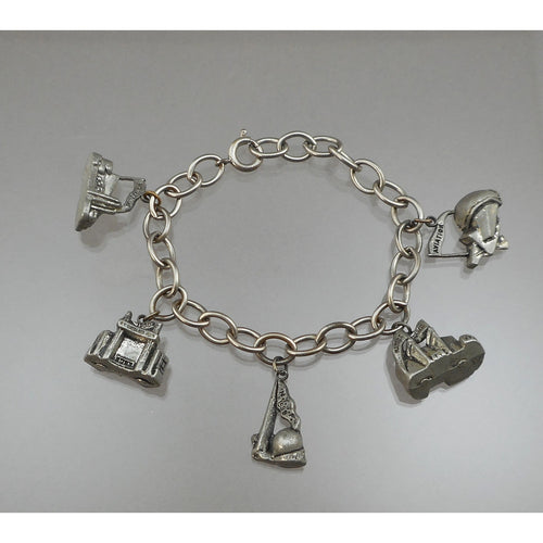 Vintage 1939 New York World's Fair Bracelet - Silver Tone Chain and Charms - USA Travel Souvenir Jewelry