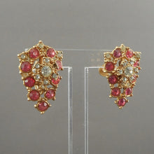 Load image into Gallery viewer, Vintage 1950s Pink Rhinestone Gold Tone Screw Back Earrings