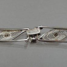 Load image into Gallery viewer, Vintage Sterling Silver Filigree Link Bracelet with Emerald Cut Blue Topaz Stones