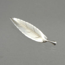 Load image into Gallery viewer, Vintage Handmade circa 1950 Stuart Nye Sterling Silver Brooch - Retro / Mid Century Modern Era Leaf Design Pin - Signed Fine Estate Jewelry