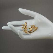 Load image into Gallery viewer, Perfect Vintage Spanish Damascene Souvenir Gondola Brooch - circa 1960 - Black, Silver, Gold Tone Pin - Spain Travel and Tourism