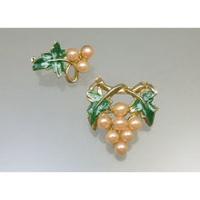 Load image into Gallery viewer, Pair of Vintage circa 1950s / 1960s Scatter Pins Faux Pink Pearl Enamel Brooch Grape Vine Design