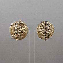 Load image into Gallery viewer, Vintage 1950s PAMAR Pamco Clip Earrings Button Style Gold Tone Flower Design