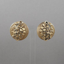 Load image into Gallery viewer, Vintage 1950s PAMAR Pamco Clip Earrings Button Style Gold Tone Flower Design