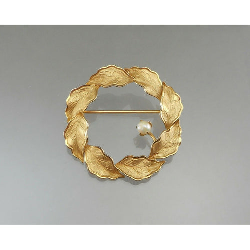 Vintage Wells 60s Brooch Genuine Pearl 12K Gold Filled Leaf Signed Wreath Pin