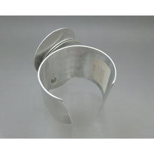 Load image into Gallery viewer, Textured Aluminum Bracelet Tagged CAC Store Circo Tierras Silver Red Fabric Cuff
