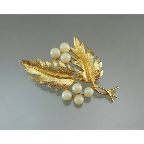 Vintage Dubarry Fifth Ave Brooch Faux Pearl Berry Gold Tone Leaf Signed DFA Pin