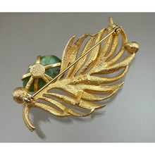 Load image into Gallery viewer, Excellent Vintage Lisner Feather / Leaf Brooch - Matte Gold Tone, Green and White Gemstone, Faux Pearls - Signed Designer Pin - Estate Jewelry Collection