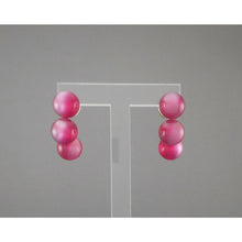 Load image into Gallery viewer, Vintage 1950s Lucite Plastic Earrings Faux Moonstone Beads Pink Red Screw Back