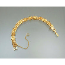 Load image into Gallery viewer, Vintage Victorian Style Gold Tone and Faux Pearl Patterned Link Bracelet