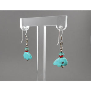 Vintage Hand Carved Turquoise Bear Fetish Dangle Earrings Southwestern USA Silver Tone Red Glass Beads