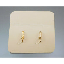 Load image into Gallery viewer, Vintage 1960s Sarah Coventry Clip On Earrings Gold Tone Flowers Demure SarahGlo