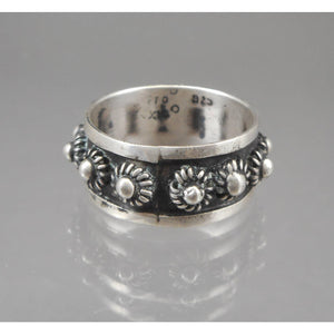Vintage Mid Century Mexican Artisan Crafted Band Ring - Sterling Silver Cannetille Flowers - Size 8 - Hand Made in Mexico - Fine Estate Jewelry Collection