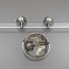 Load image into Gallery viewer, SCRAP 46.09 1.21.26 Vintage 1950s Danecraft Sterling Silver Screw Back Earrings and Brooch Set - Mid Century, Victorian Revival Style, Daisy Flower Design - Signed Designer Estate Collection Jewelry