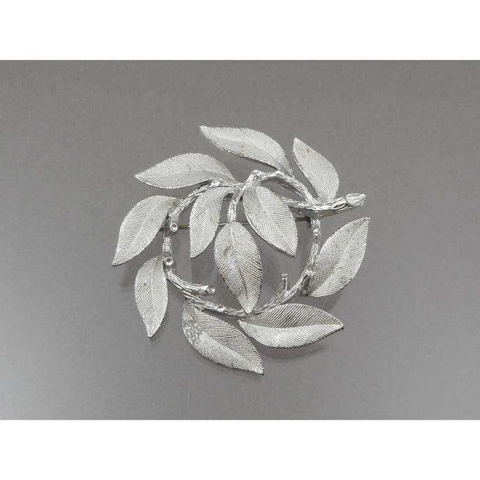 Vintage 1960s Lisner Wreath of Leaves Brooch - Matte Silver Tone - Signed Designer Pin - Estate Collection Jewelry