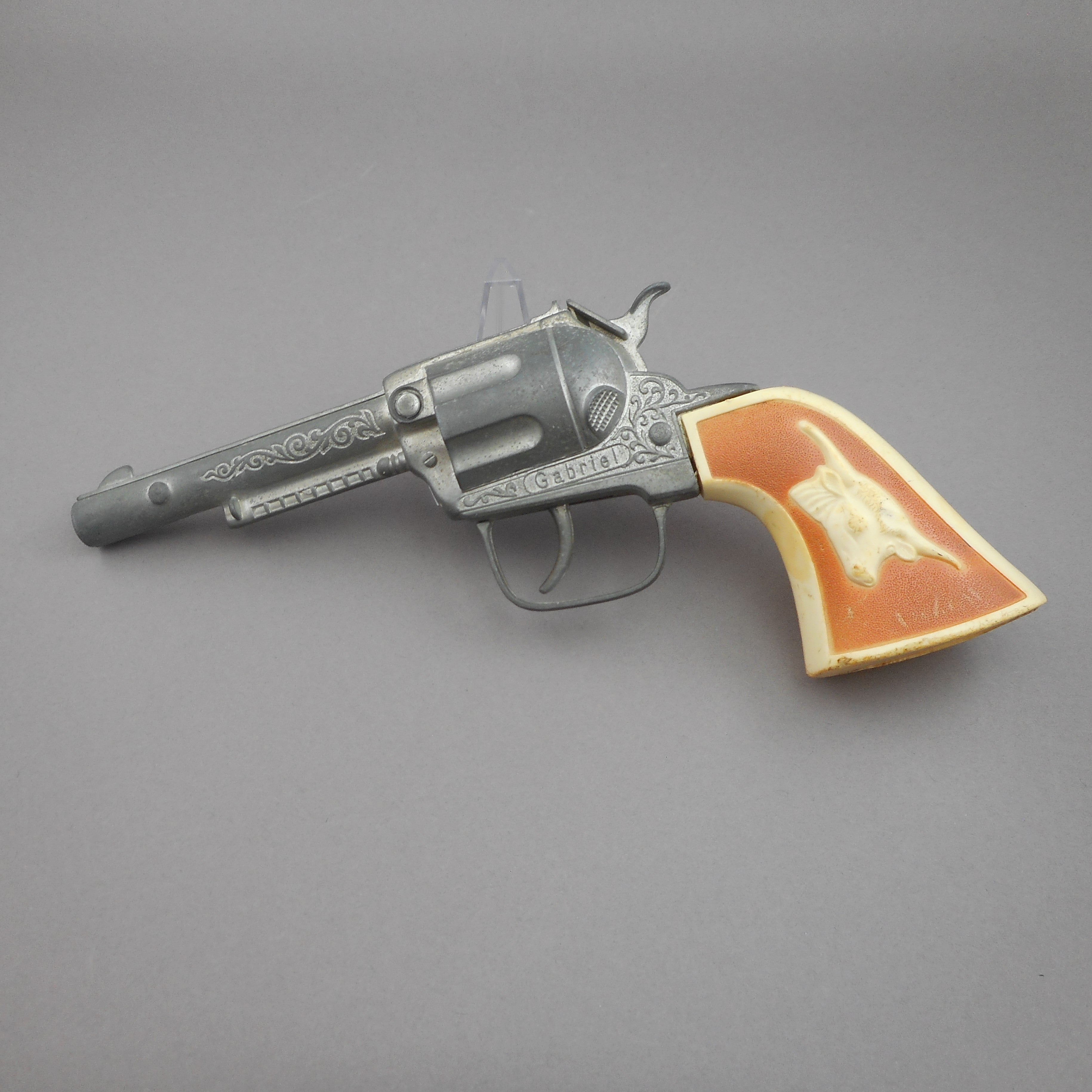 Vintage Western Theme Childs Toy Cap Gun - Circa 1960 by Gabriel USA – Lori  Bilodeau Antiques