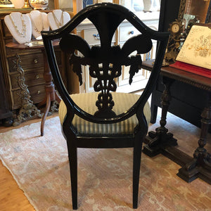 A Pair of Vintage Antique Reproduction Side Chairs - Hepplewhite Style - Hand Painted Black Lacquer Wood Made in Italy - Prince of Wales Feather Design