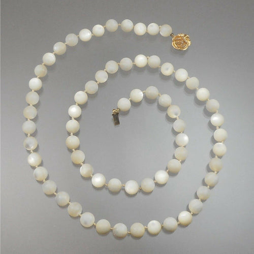 Vintage 1950s Mother of Pearl Necklace Knotted 8mm Polished Beads Opera Length