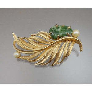 Vintage Lisner Feather / Leaf Brooch - Matte Gold Tone, Jade *, Faux Pearls - Signed Designer Pin - Green and White Stone - Estate Collection Jewelry - Excellent Condition