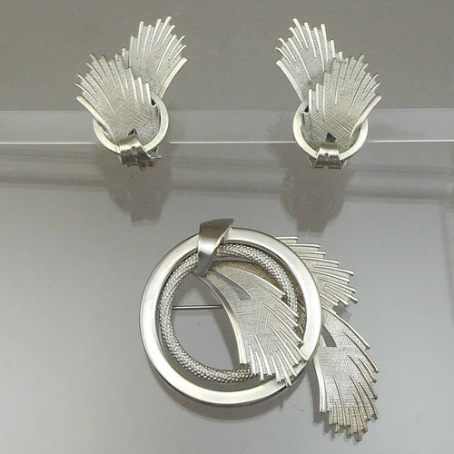 Vintage 1950s Crown Kramer Earrings and Brooch Set - Textured and Glossy Silver Tone - Wreath and Feather Design Pin and Clip Ons - Signed Designer Estate Collection Jewelry - Excellent Condition